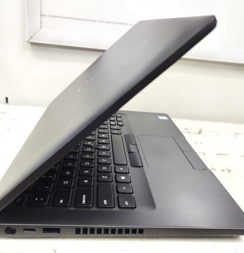 1731500900.Dell Latitude 5400 Core i5 8th gen Laptop side 2-min